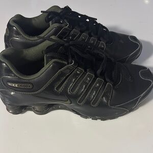Nike Shox Men's Black Athletic Shoes
